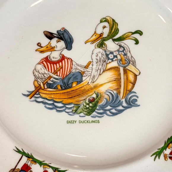Whimsical 2-Pc Ridgway Potteries Chidren's DIZZY DUCKLINGS Bowl & Plate Set - Picture 3 of 9